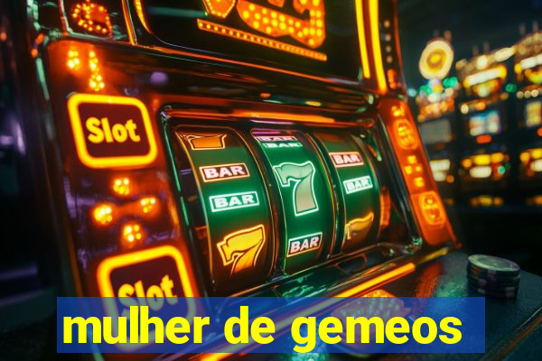 mulher de gemeos